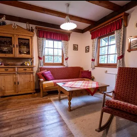 Ferienhaus Weissenbacher *